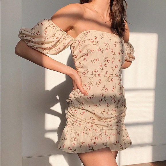 Nasty Gal Dresses & Skirts - NWT Nasty Gal Floral Off The Shoulder Dress